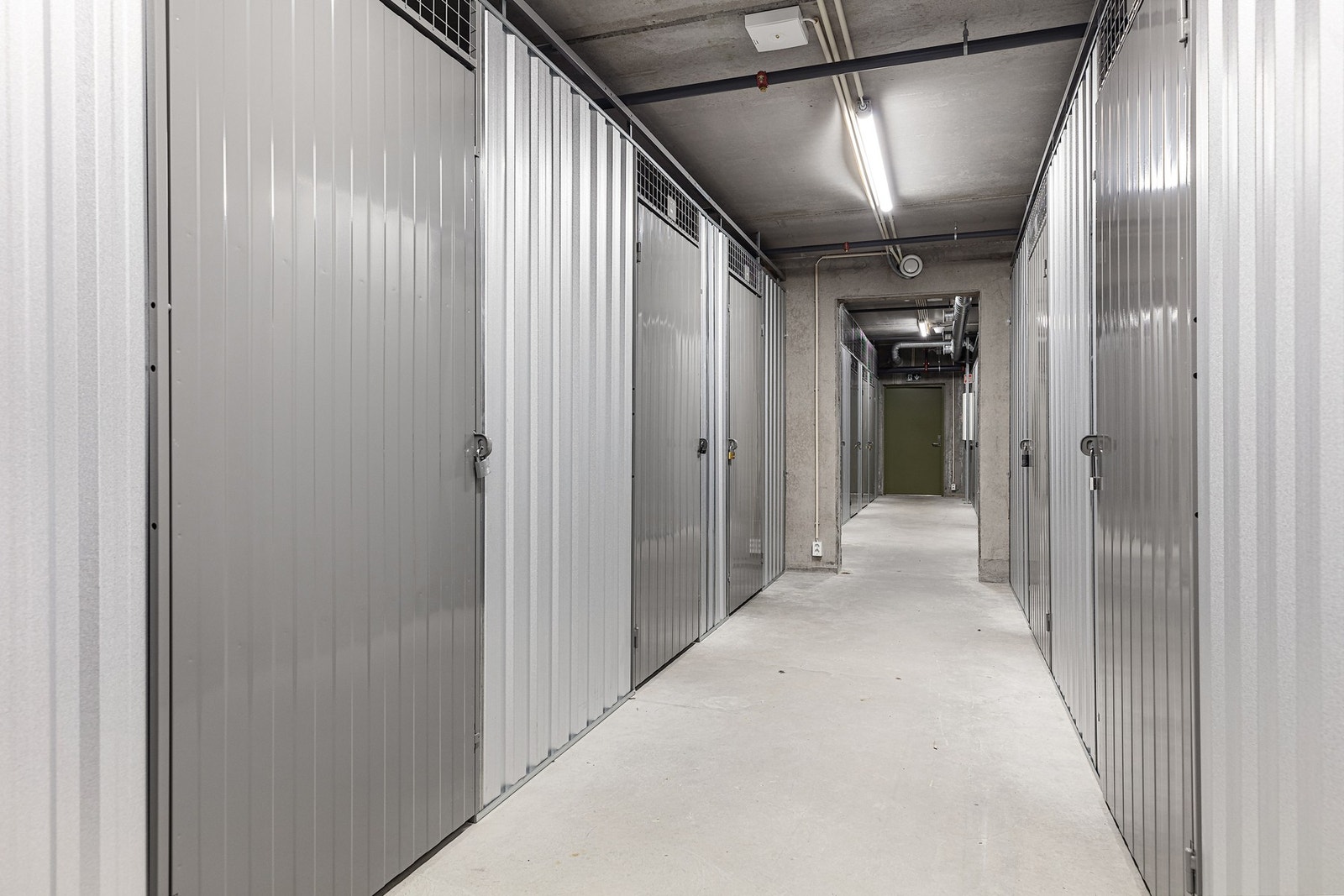 Kjellerboden på 5 m² ligger i et avlåst område med heisadkomst til etasjeplan Galleribilde