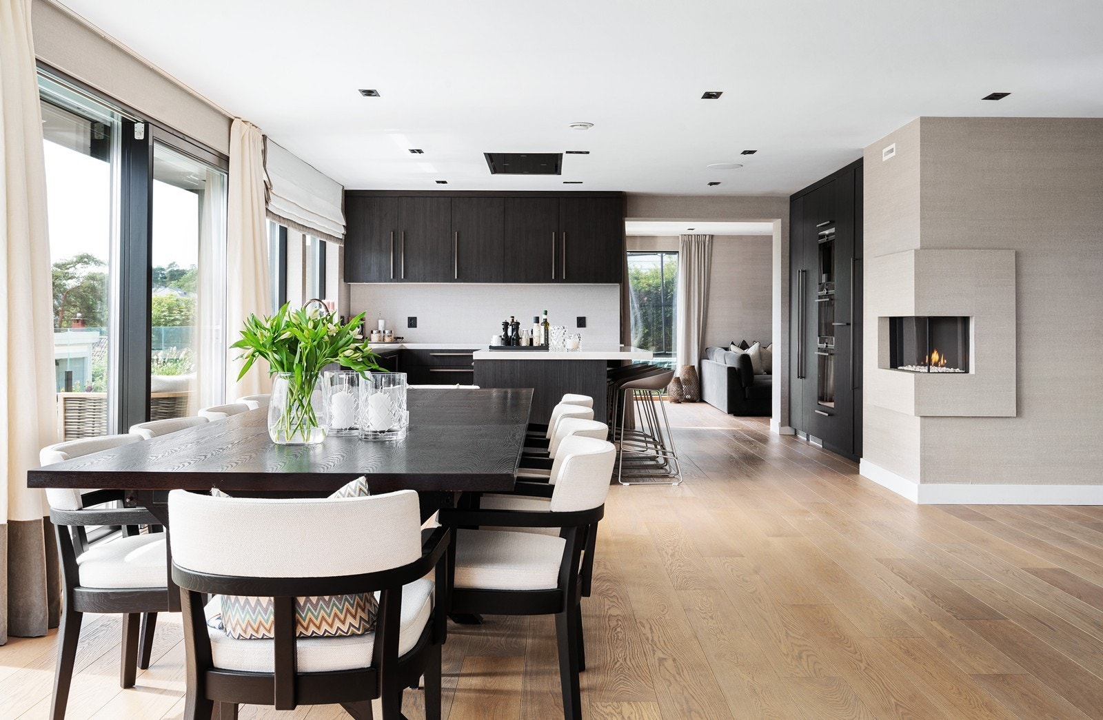 Gasspeis på kjøkken/spisestue som gir en lun og koselig atmosfære i rommet. Galleribilde