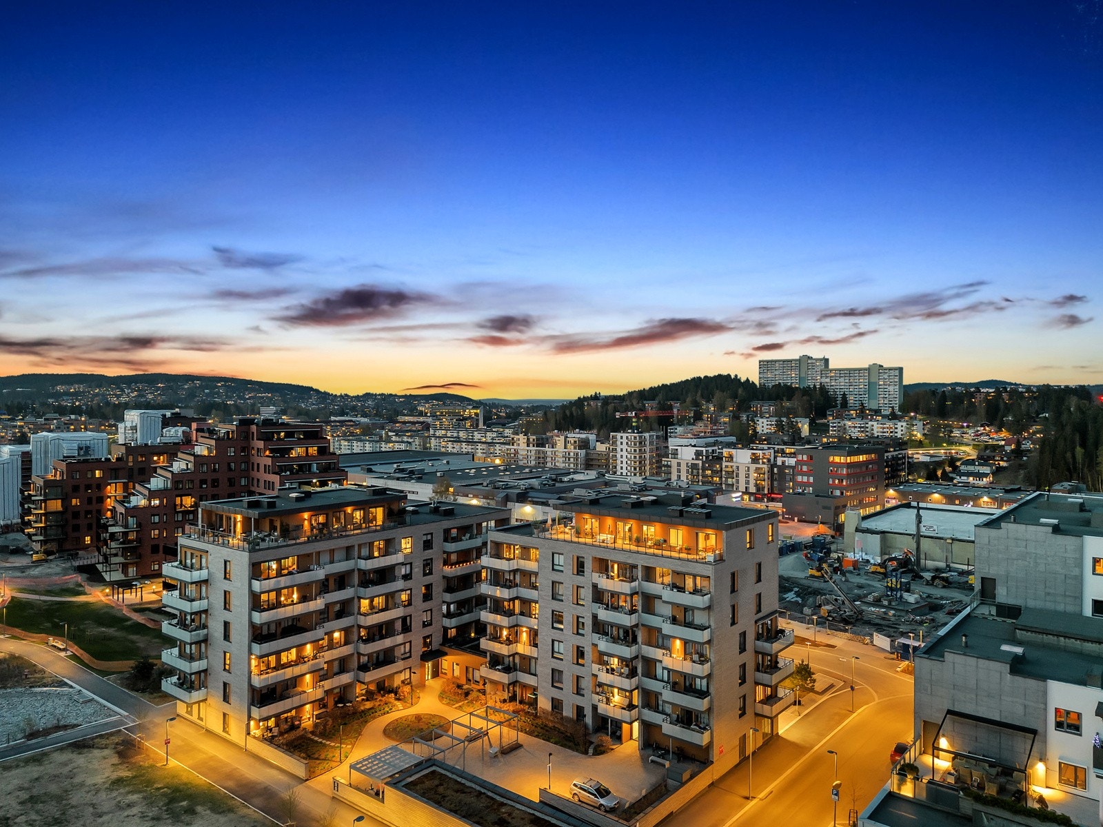 Velkommen til en helt fantastisk Penthouse i Rådmann Paulsens gate 26. Hele 7. etasje. Galleribilde