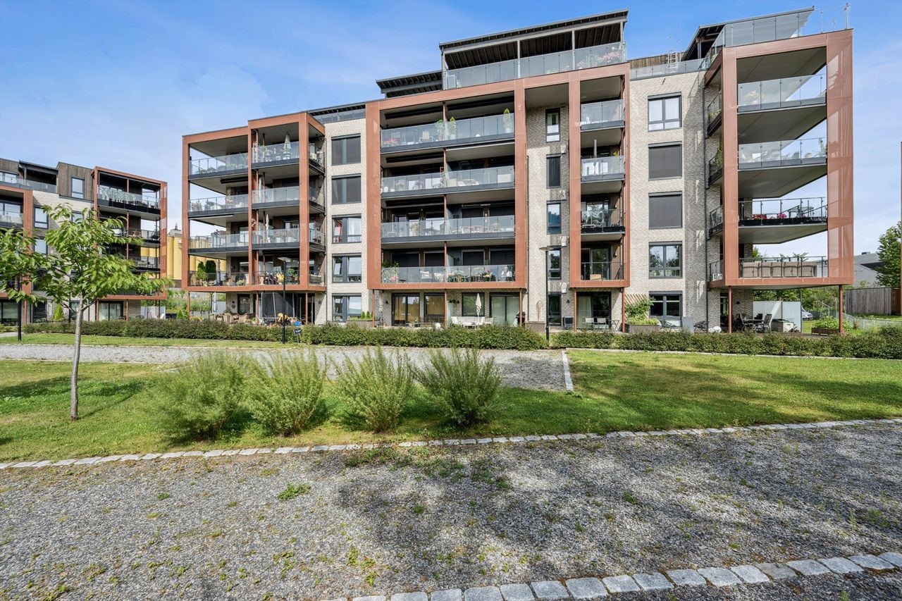 Leiligheten ligger i 1. etasje Galleribilde