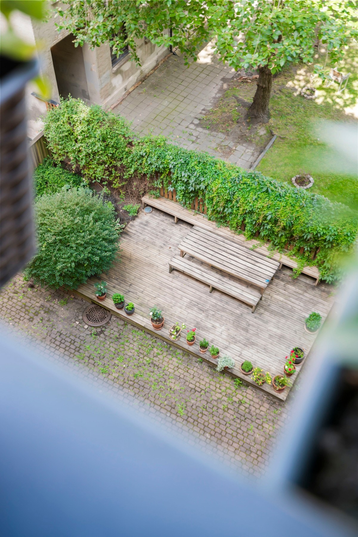 Borettslaget har flotte og pent opparbeidede uteområder. Galleribilde