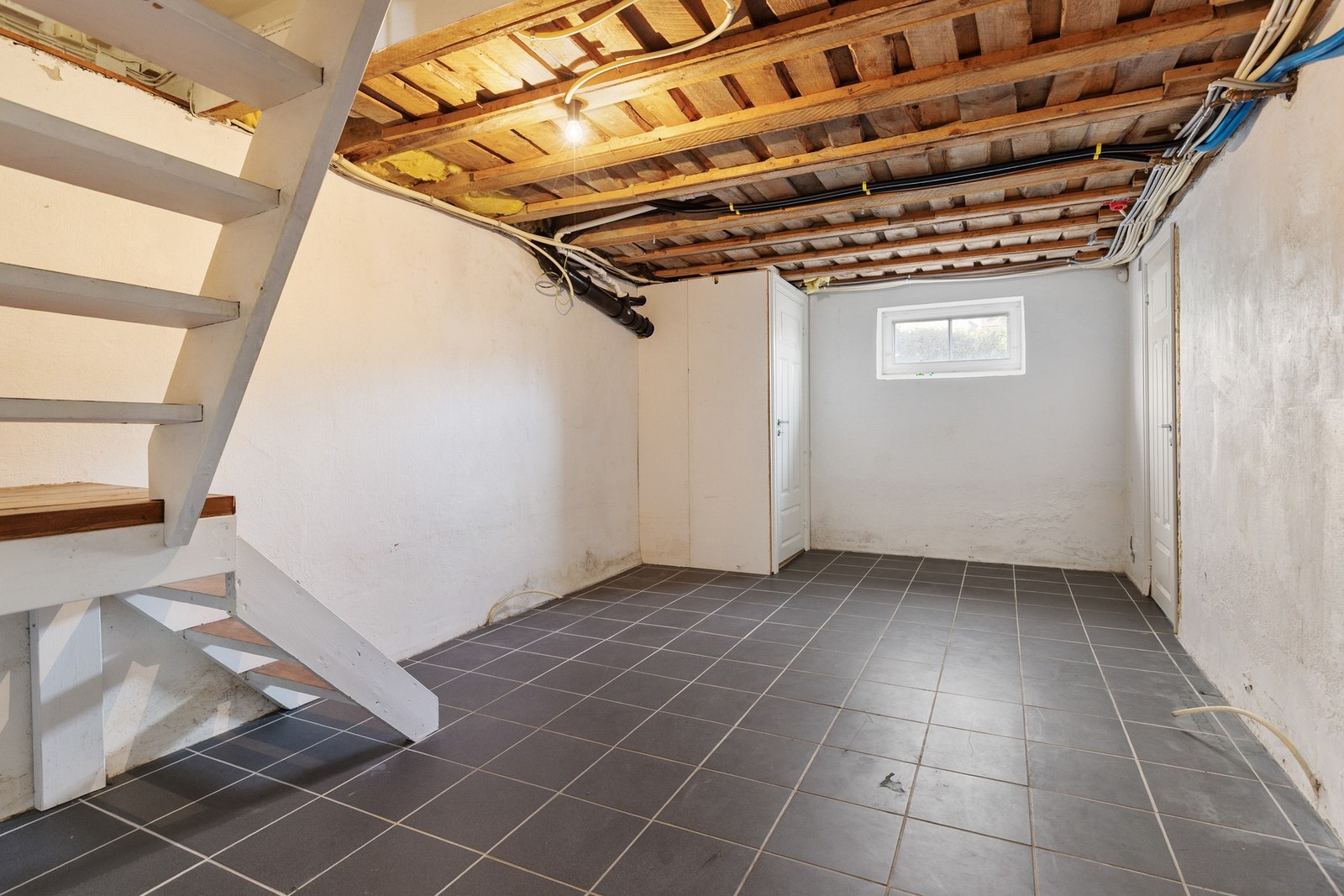 Bod med flislagt gulv Galleribilde