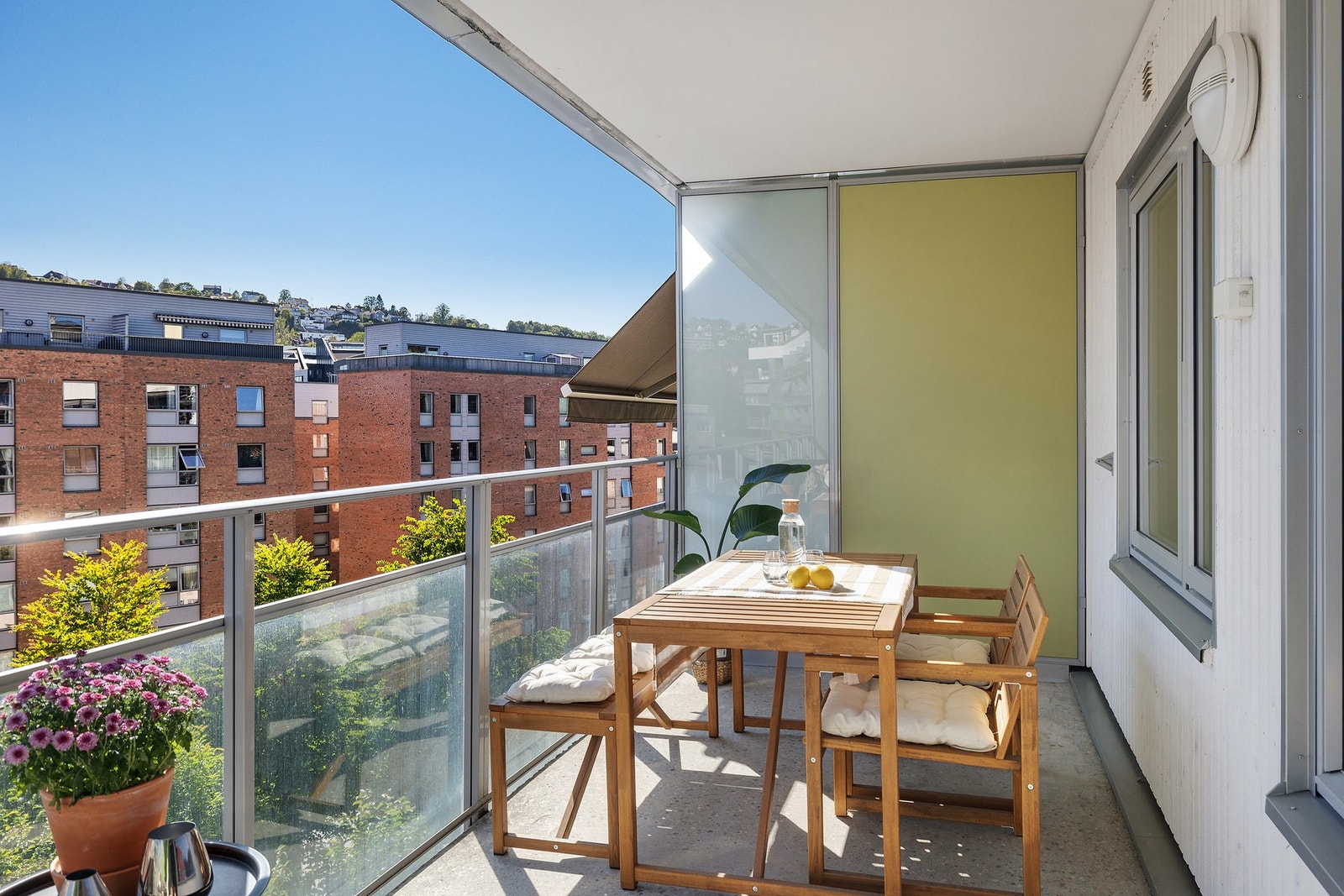 Balkongen vil fungere som en herlig forlengelse av stuen. Galleribilde