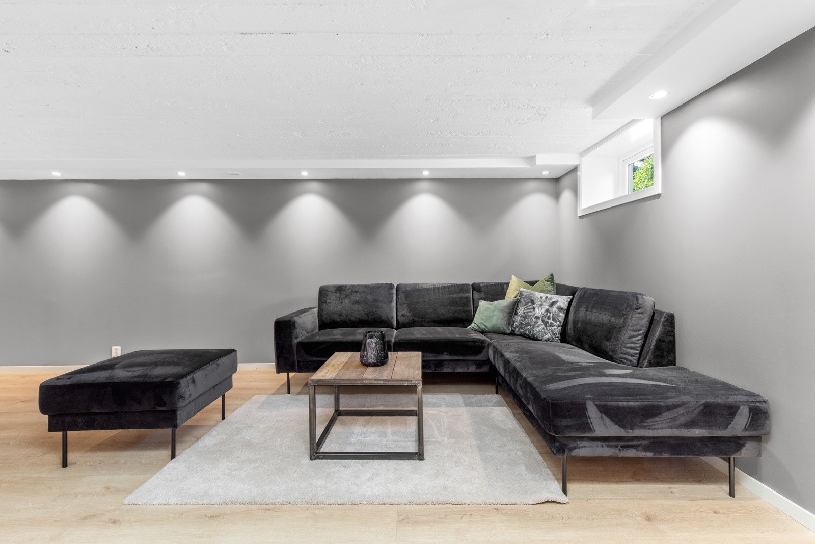 Innredet rom i kjeller. Rommet er ikke godkjent for varig opphold. Galleribilde