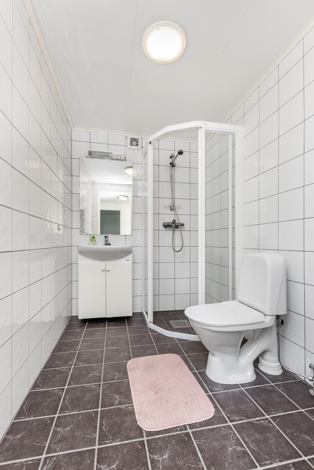 Bad/wc i kjeller Galleribilde