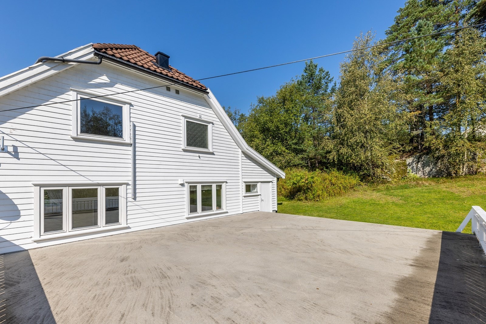 Takterrasse over garasjen - betong. Galleribilde