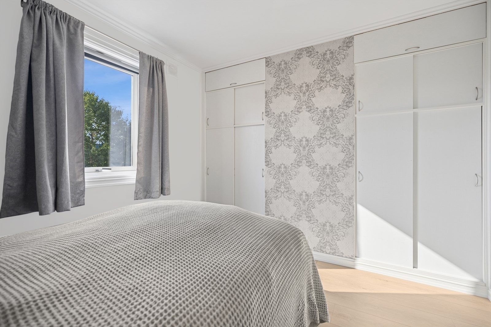 Hovedsoverom med innbygde skap. Galleribilde