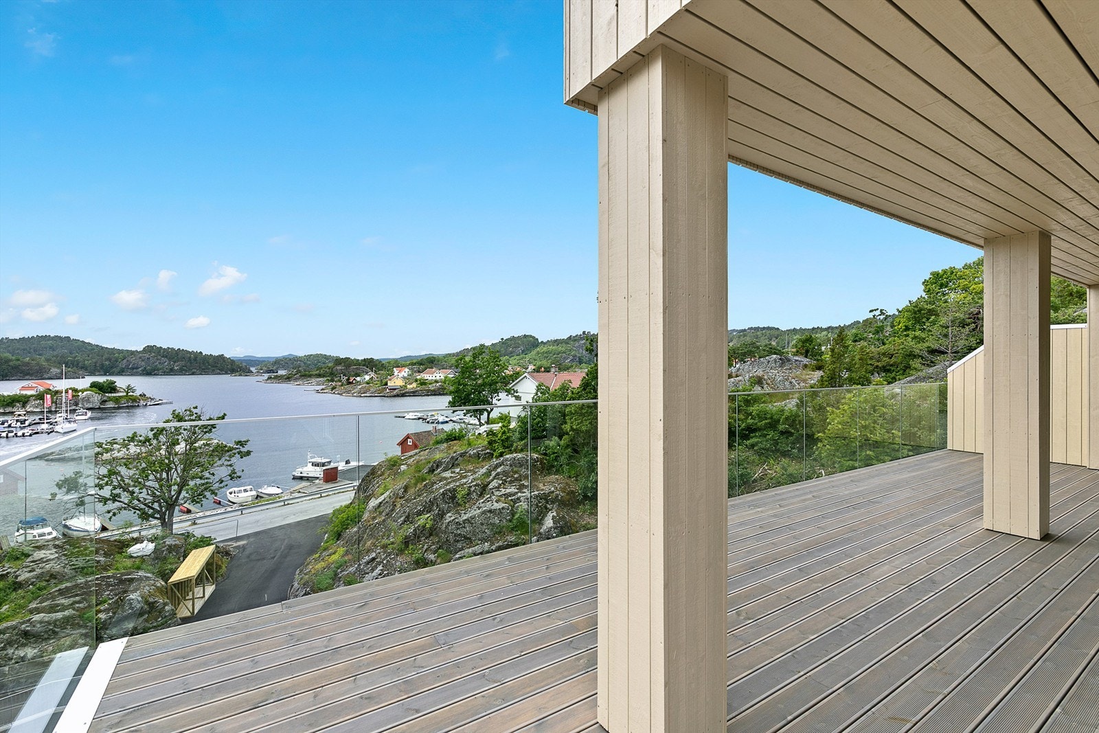 Stor og solrik balkong på 32 kvm. Galleribilde