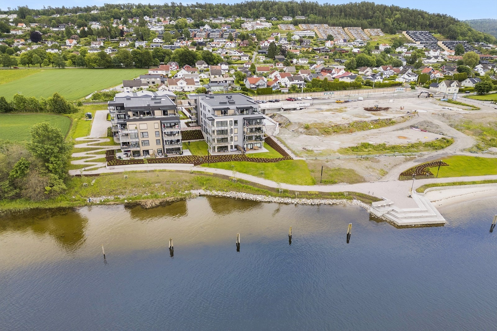 Det er gode bussforbindelser i nærheten til Porsgrunn og Skien sentrum Galleribilde