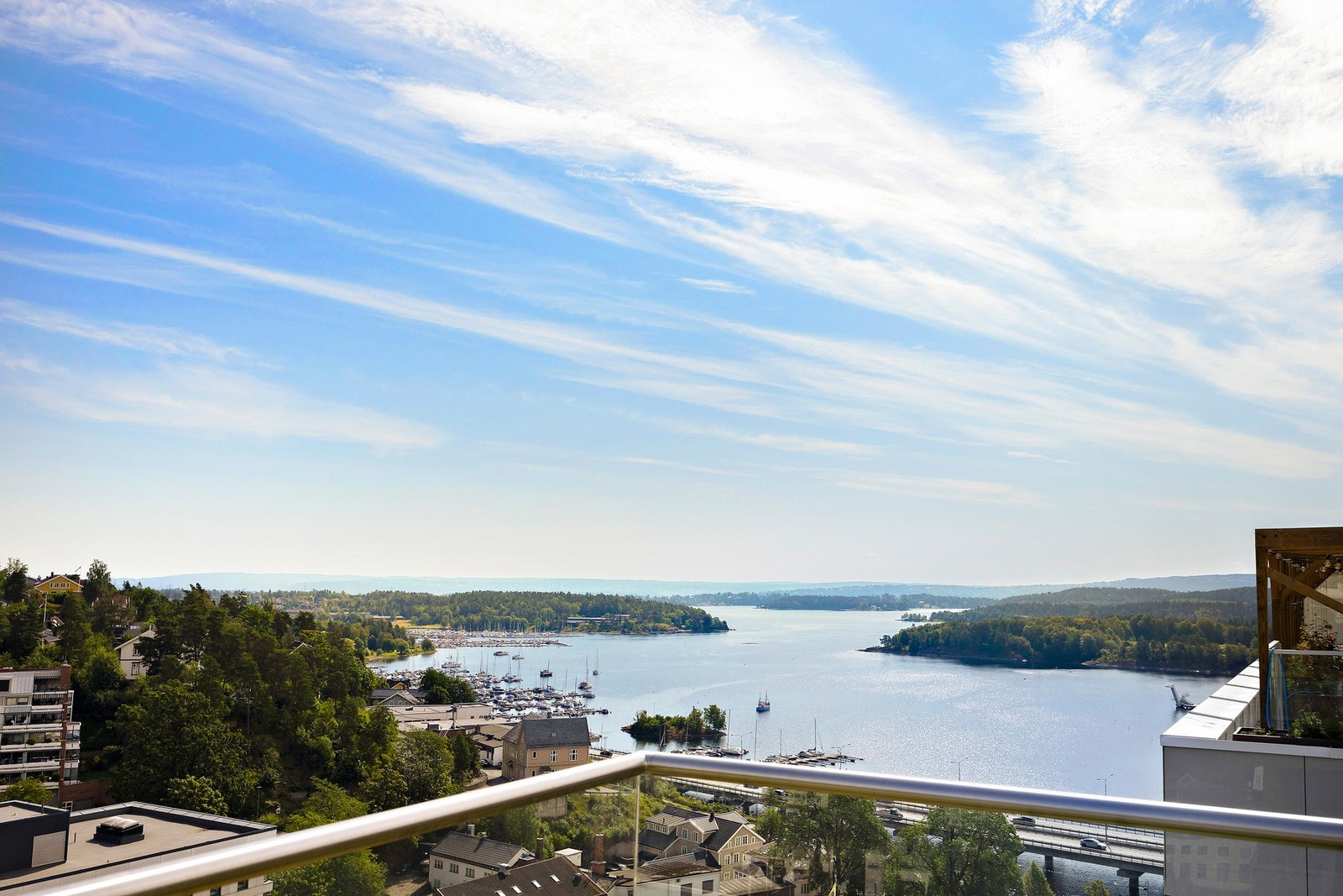 Fantastisk utsikt fra takterrassen Galleribilde