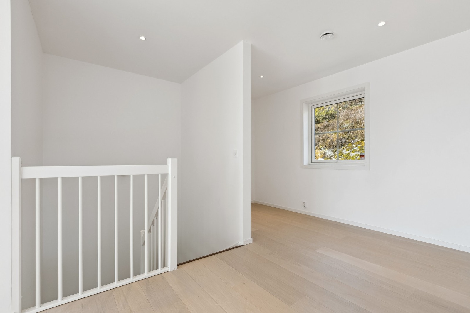 Gang med trapp i andre etasje Galleribilde