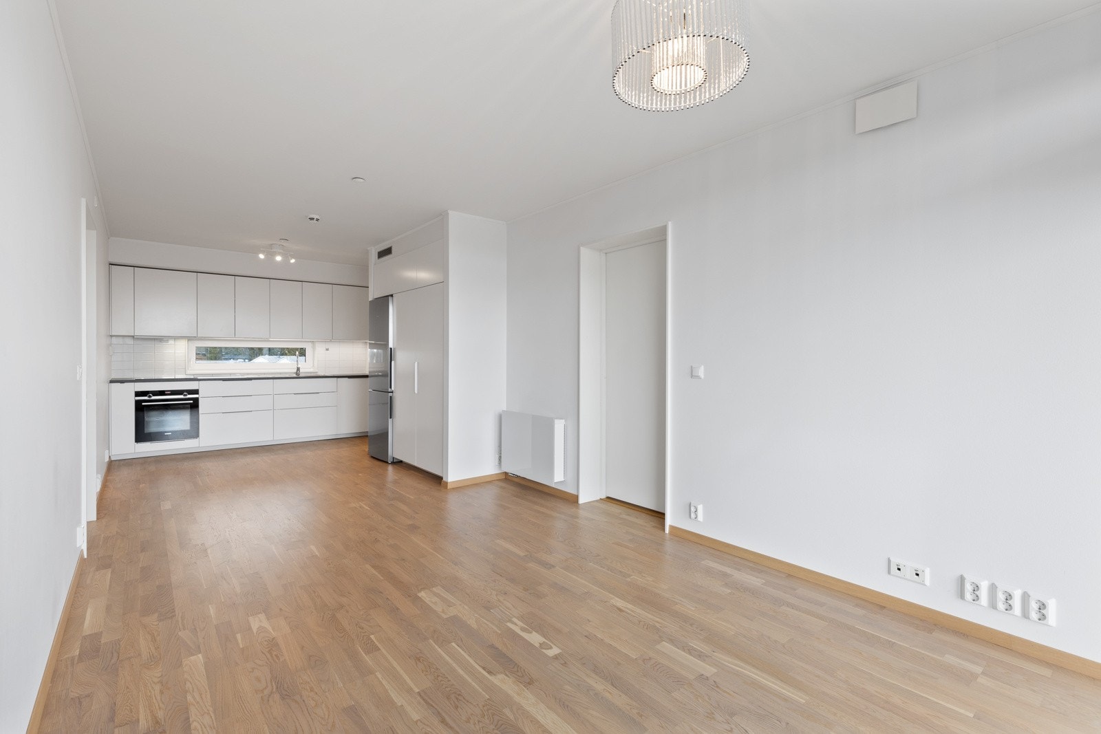 Lys, luftig og åpen planløsning. Galleribilde