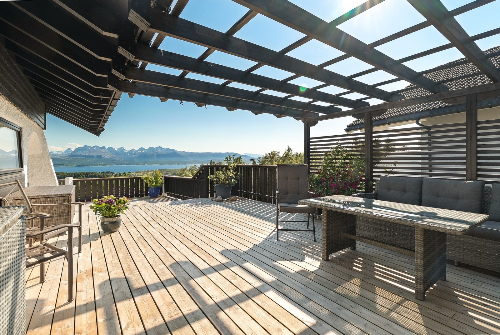 Flott beliggende eiendom, med praktutsikt! TA KONTAKT FOR PRIVAT VISNING! Galleribilde