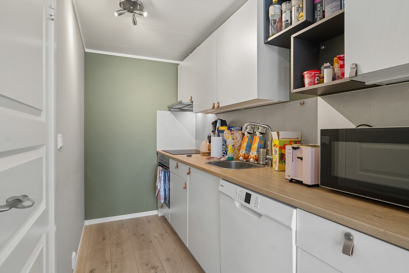 Kjøkken i hybel. Galleribilde