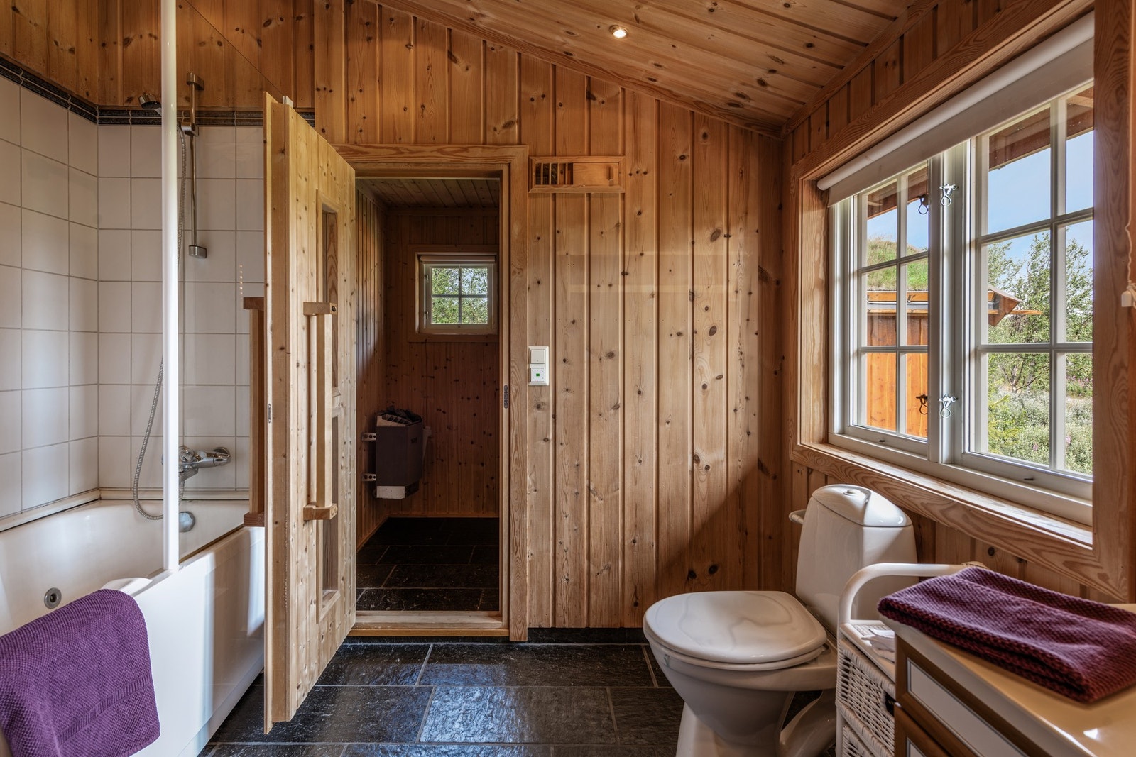 Badet har også badstue Galleribilde