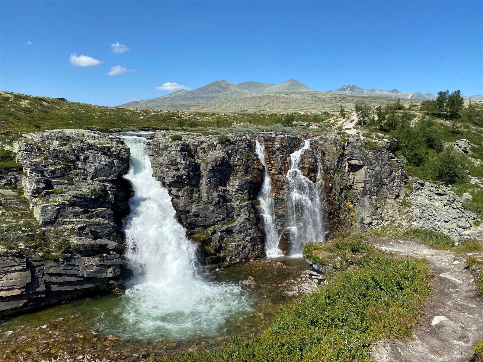 Selgers private bilder. Brudesløret i Rondane. Galleribilde