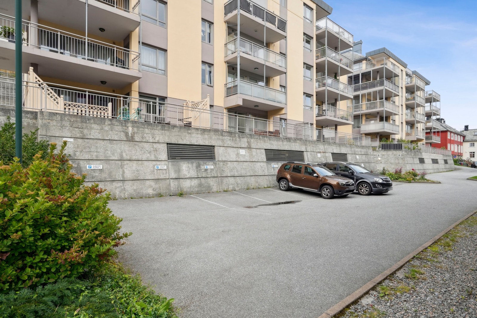 Gjesteparkeringer. Galleribilde