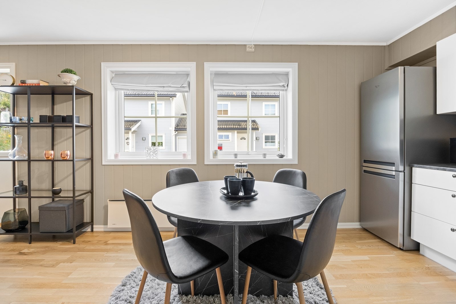 Spiseplass. Galleribilde