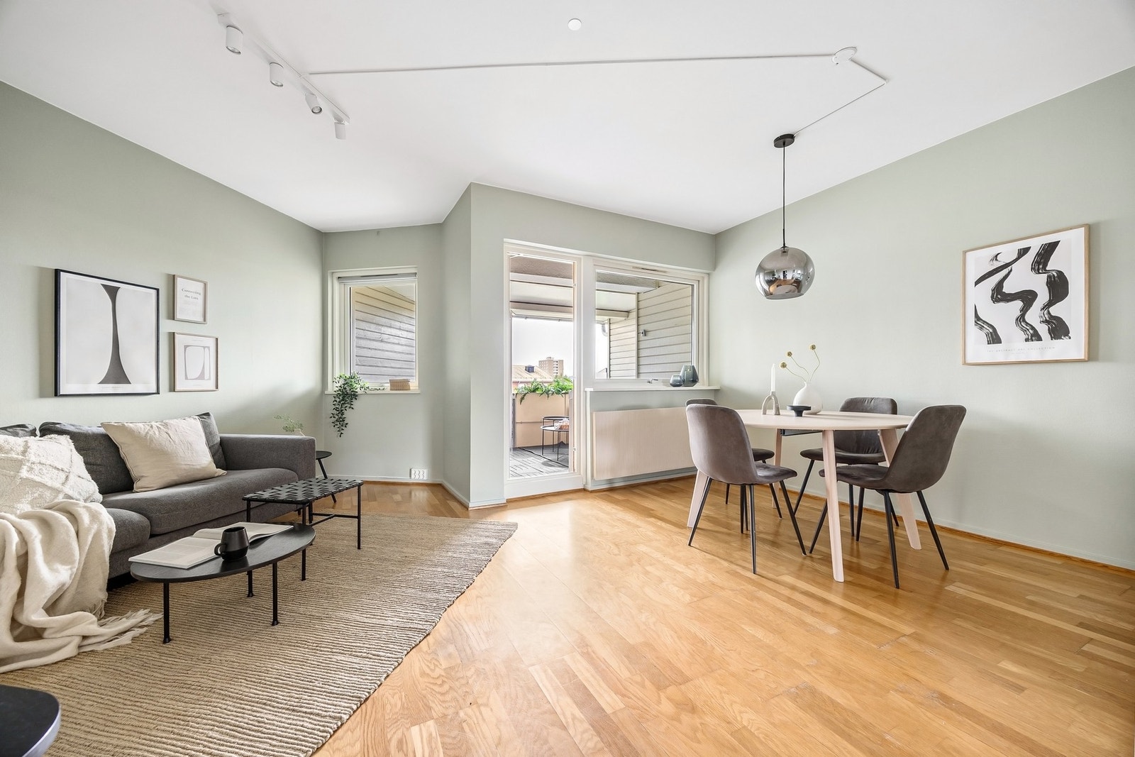 Velkommen til Karl Staaffs vei 35! Galleribilde