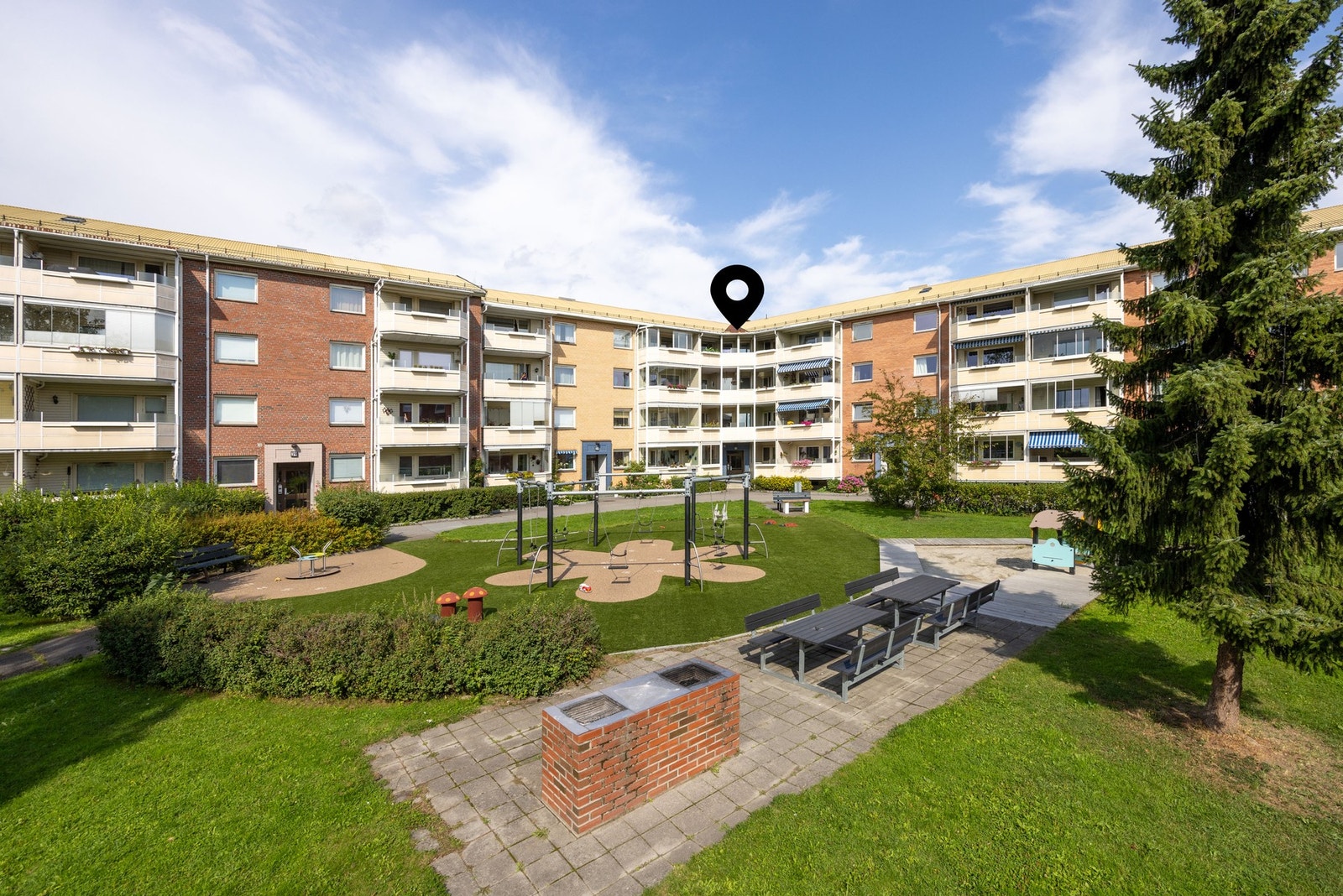 Topp- og hjørneleilighet med sydvestvendt balkong. Galleribilde