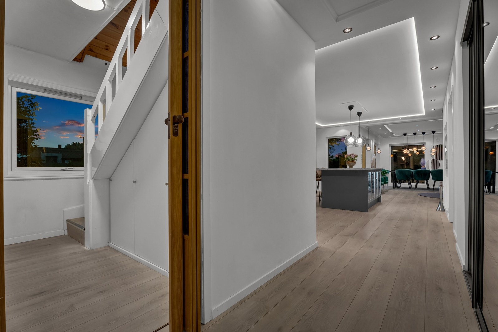 Videre kommer du til boligens loftsetasje Galleribilde