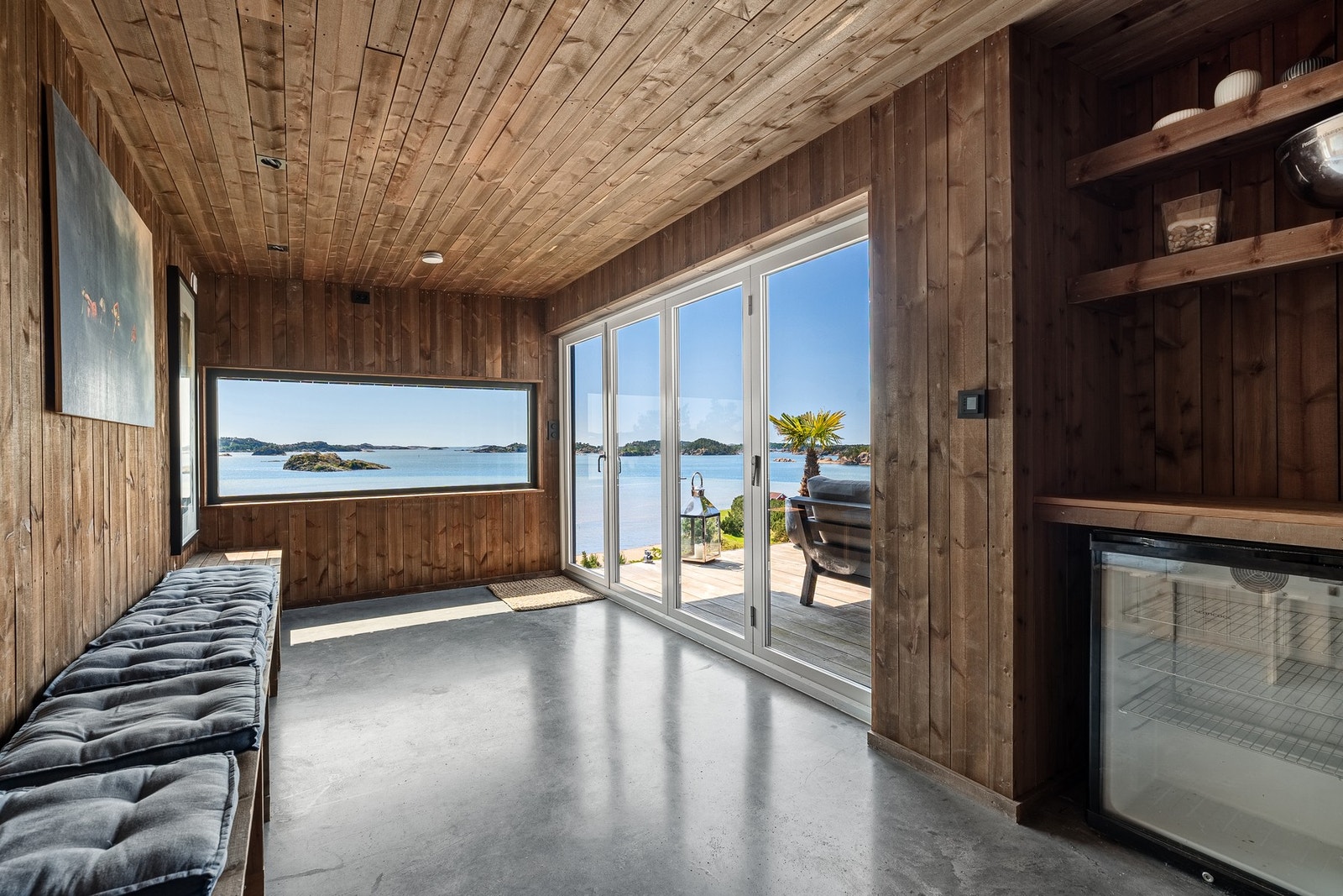 Koselig utestue med biopeis