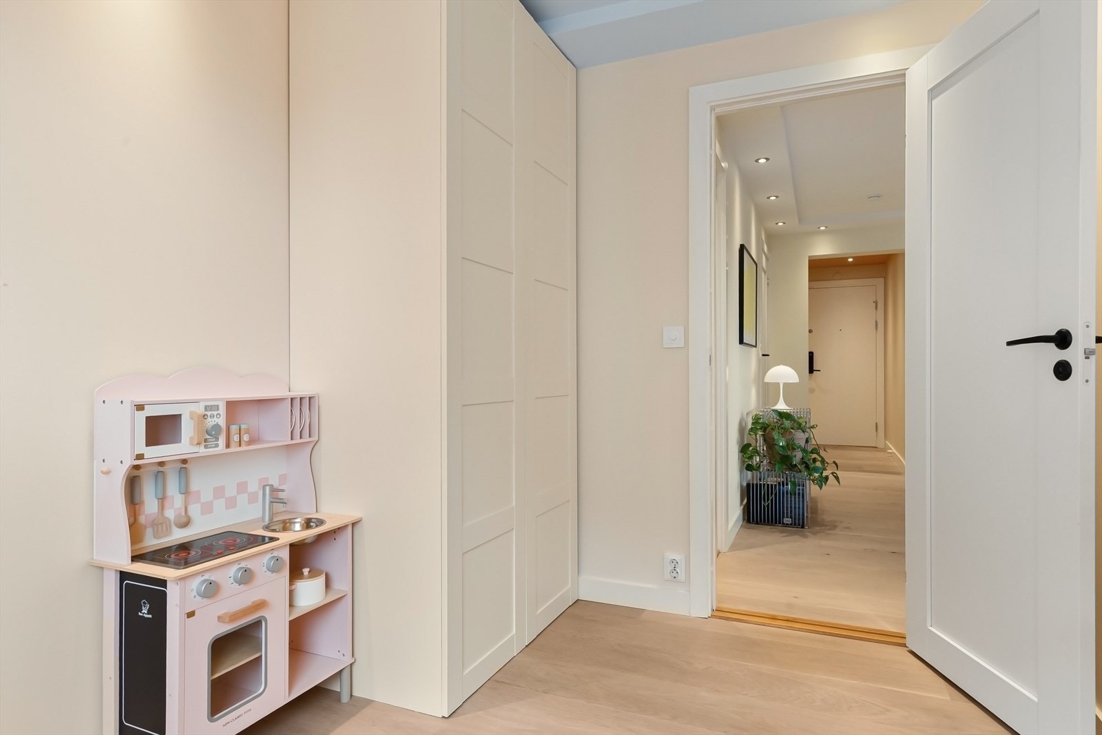 Duse og delikate fargevalg. Galleribilde