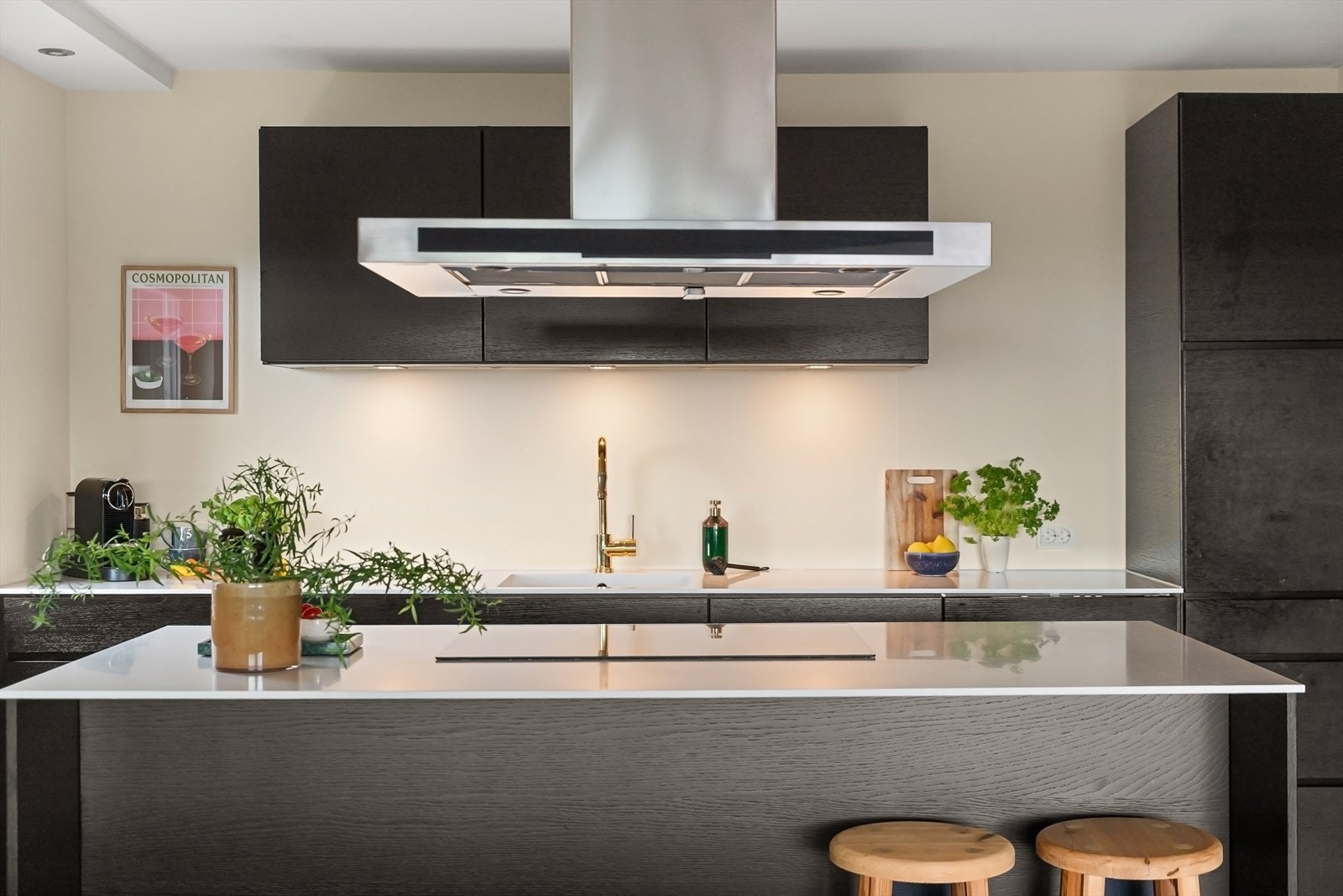 Lekkert og moderne kjøkken. Galleribilde