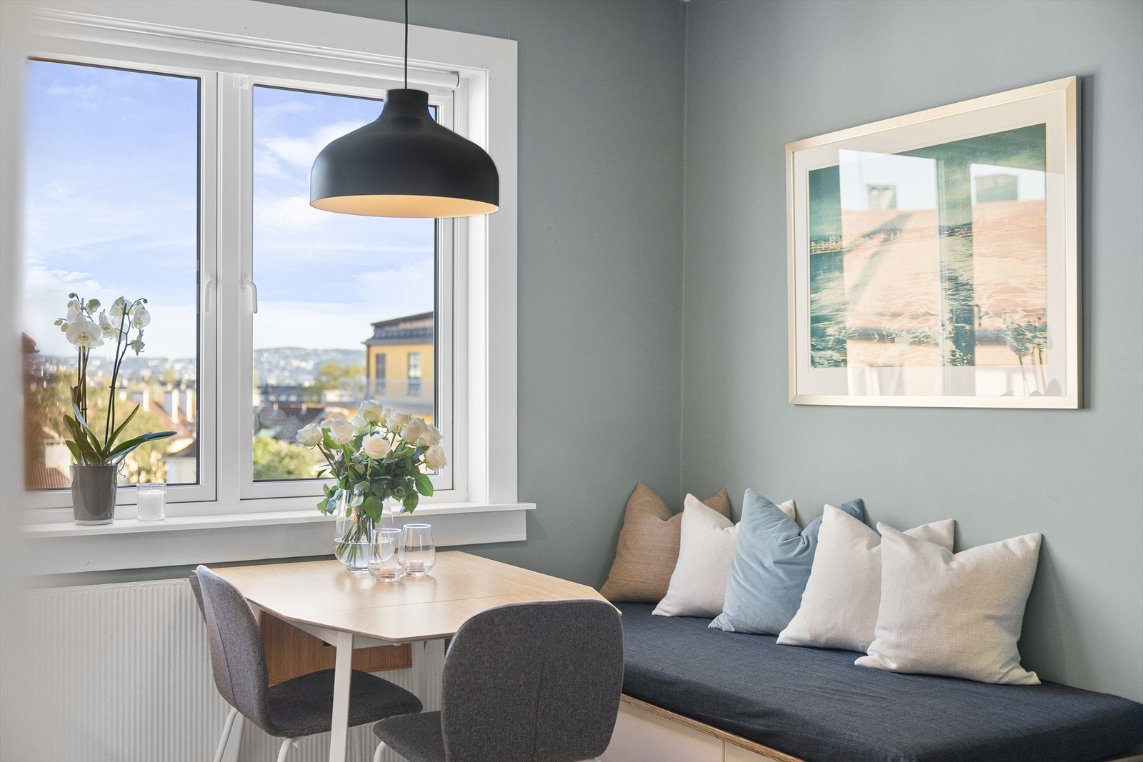 Boligen har en stille, rolig og sentral beliggenhet. Galleribilde