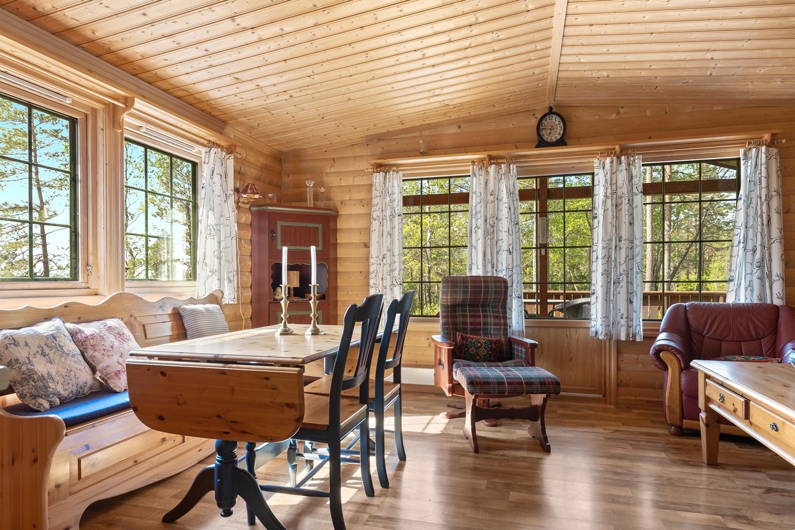 Stue/spisestue Galleribilde