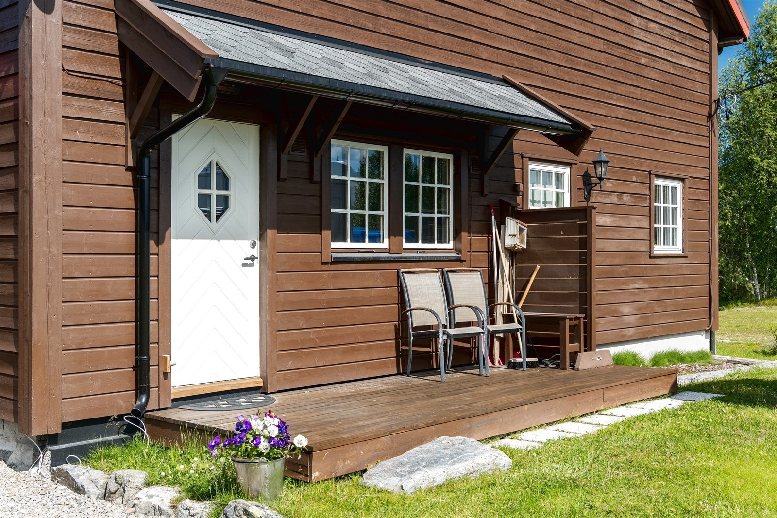 Inngang leilighet i låve. Galleribilde