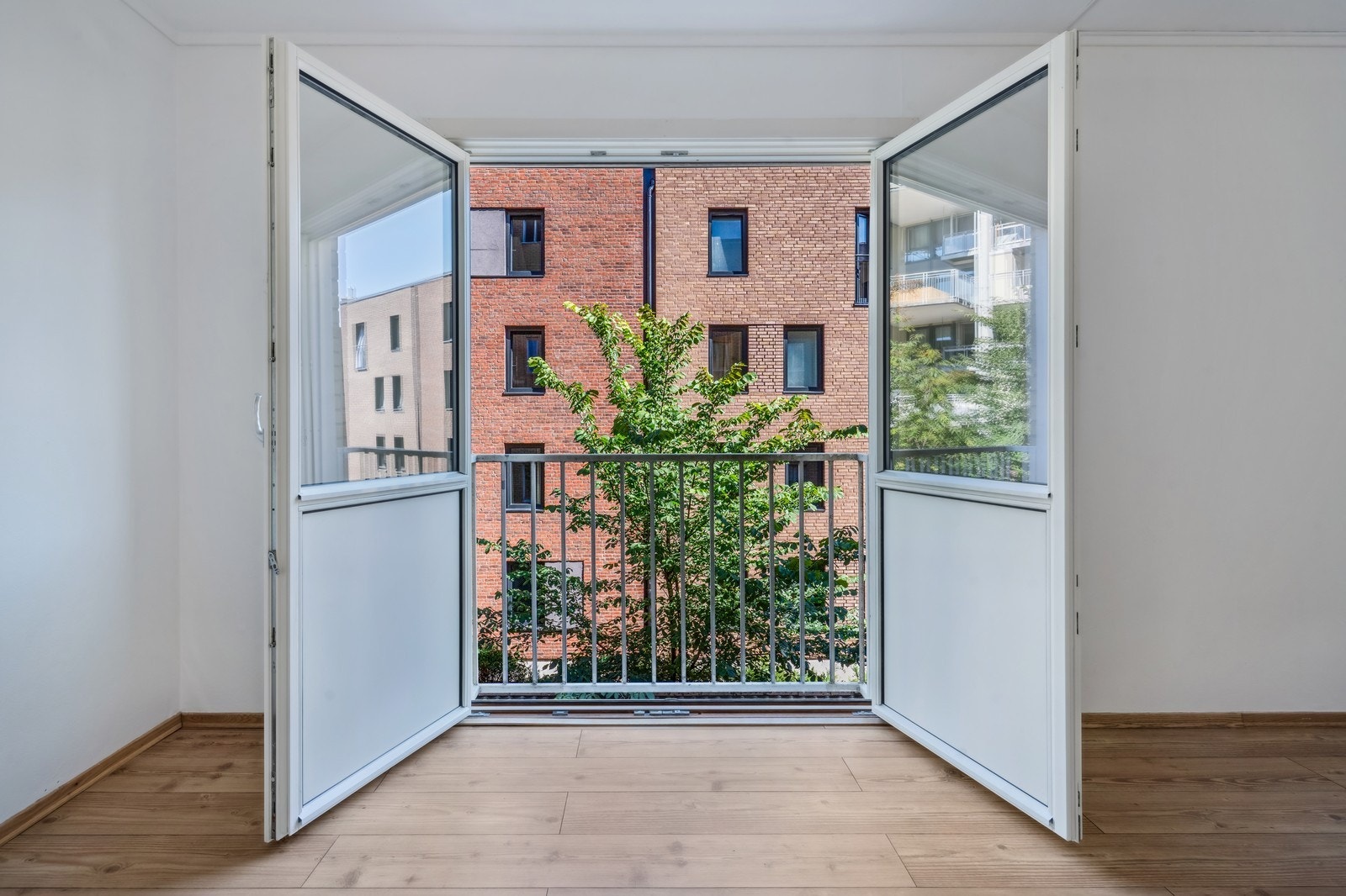 Utgang til fransk balkong Galleribilde