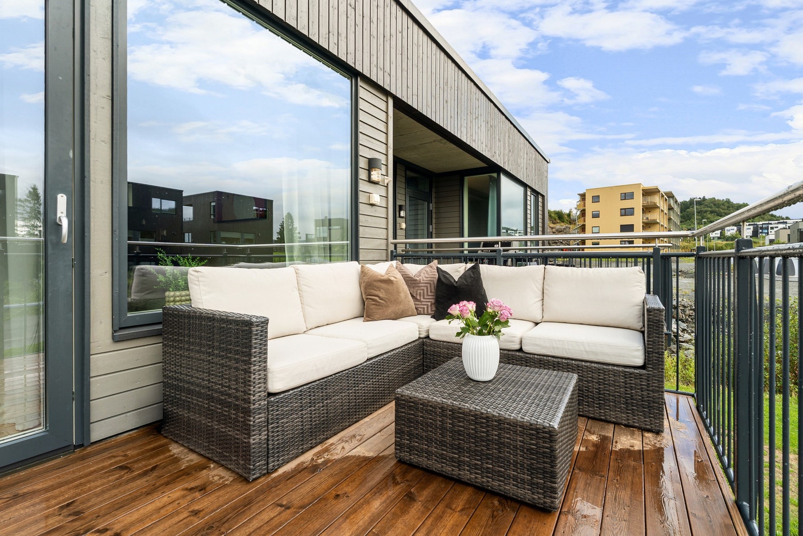 Balkong på 8 kvm. Galleribilde