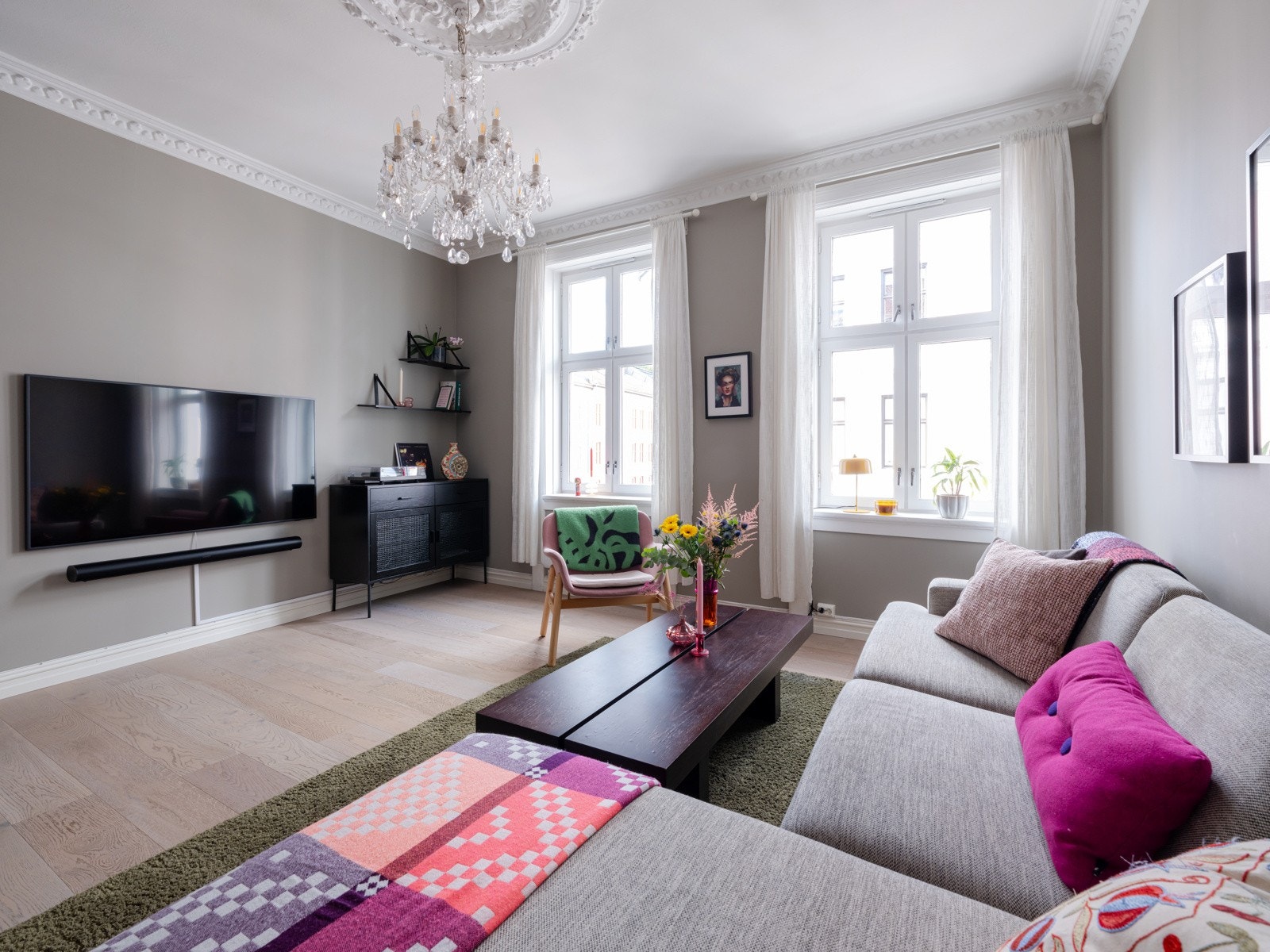En lys og klassisk 2-roms med attraktiv og rolig beliggenhet på Grünerløkka. Galleribilde