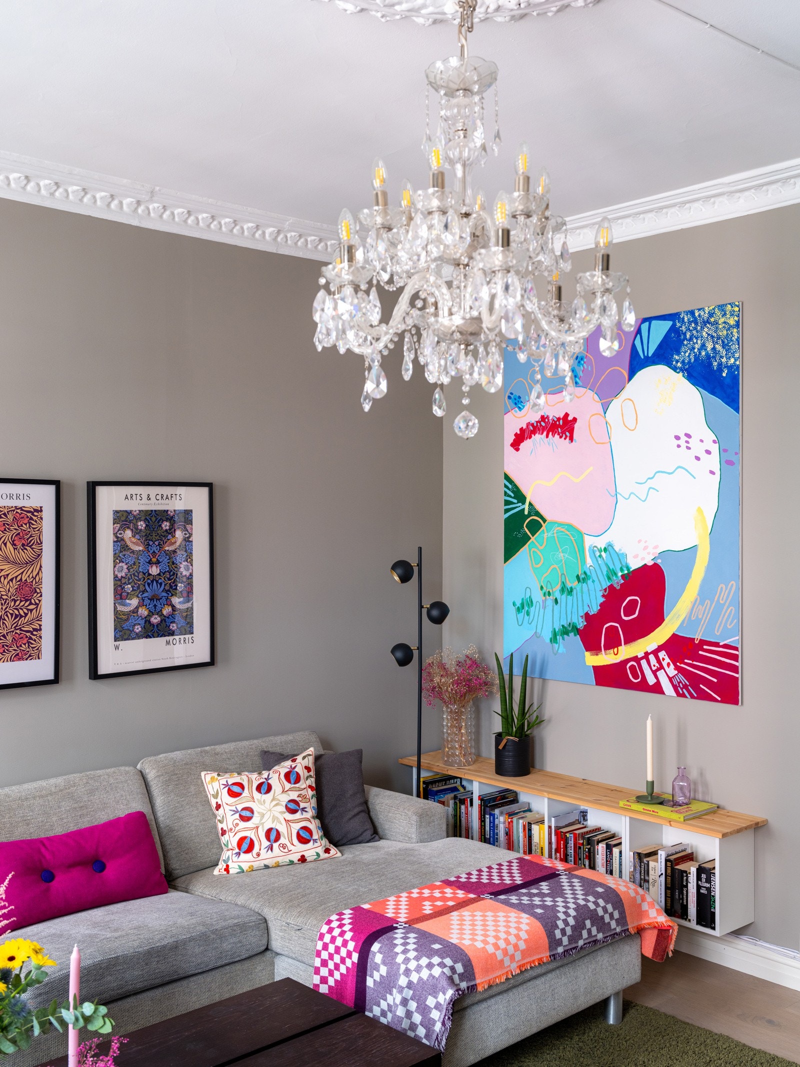 Boligen byr på en fin kombinasjon av klassiske og moderne elementer. Galleribilde