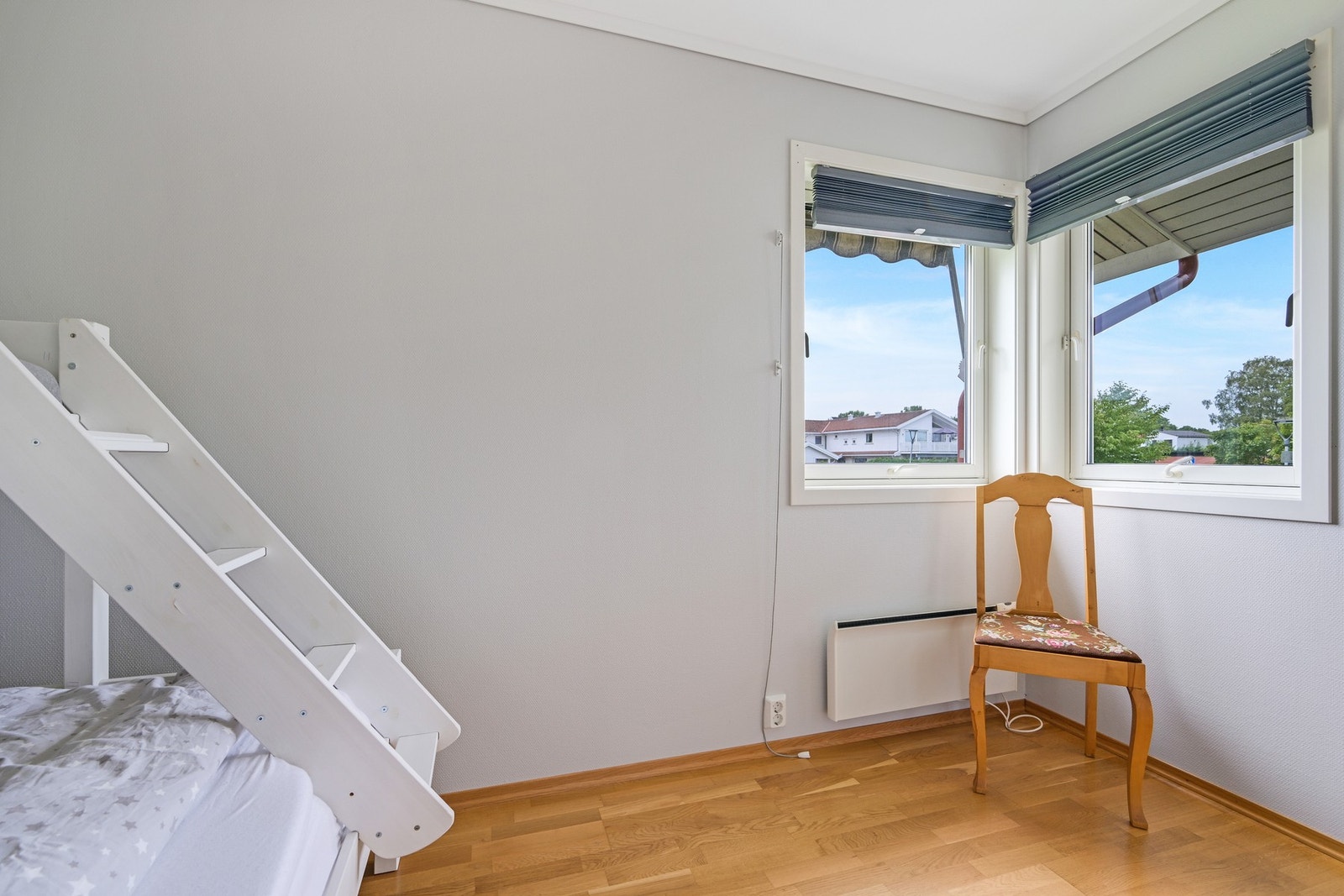 Sengen bilr stående og medfølger Galleribilde