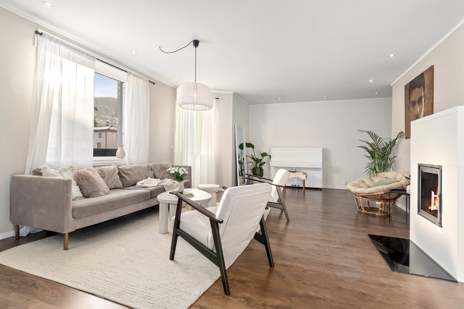 Fra stuen er det en ekstra utgang direkte til Konnerudgata Galleribilde