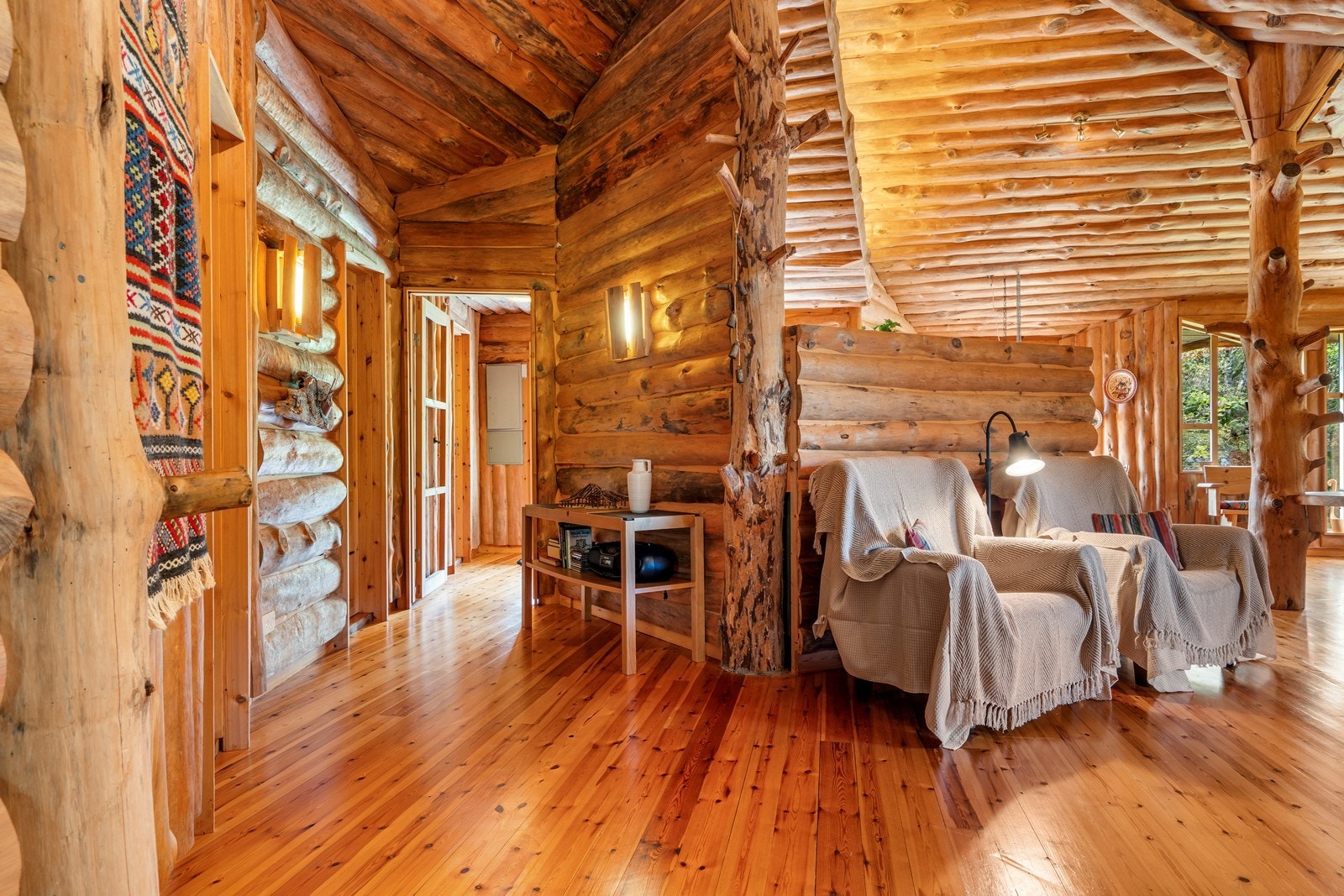 Flere ulike soner gjør det enkelt å ha mange gjester uten at det oppleves trangt. Galleribilde