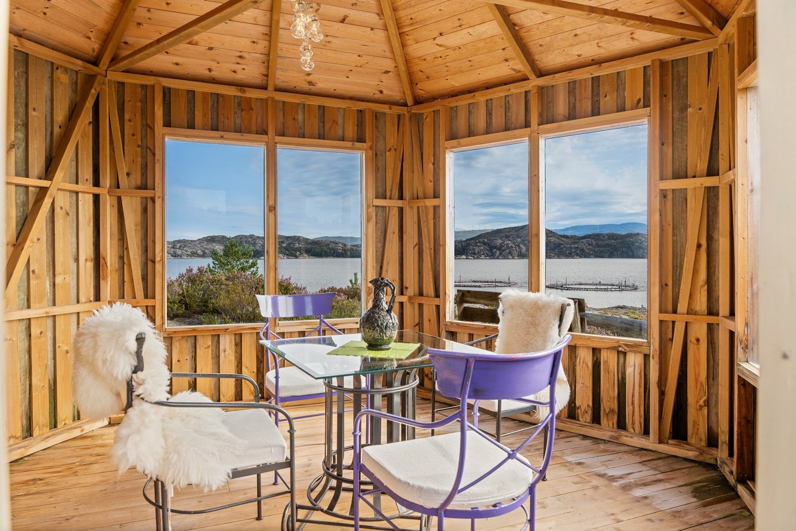 Her kan en nyte sene kvelder uansett vær. Galleribilde