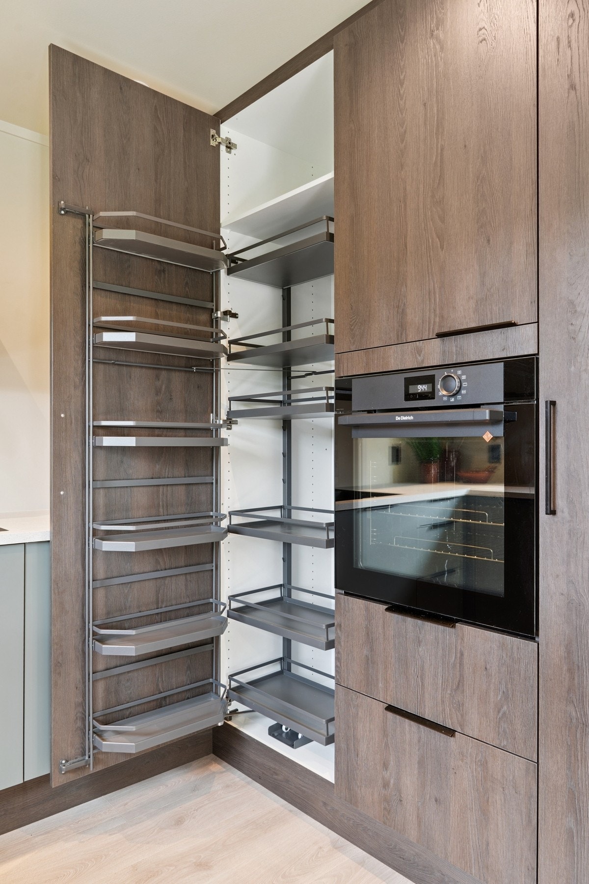 Praktisk kjøkkeninnredning Galleribilde