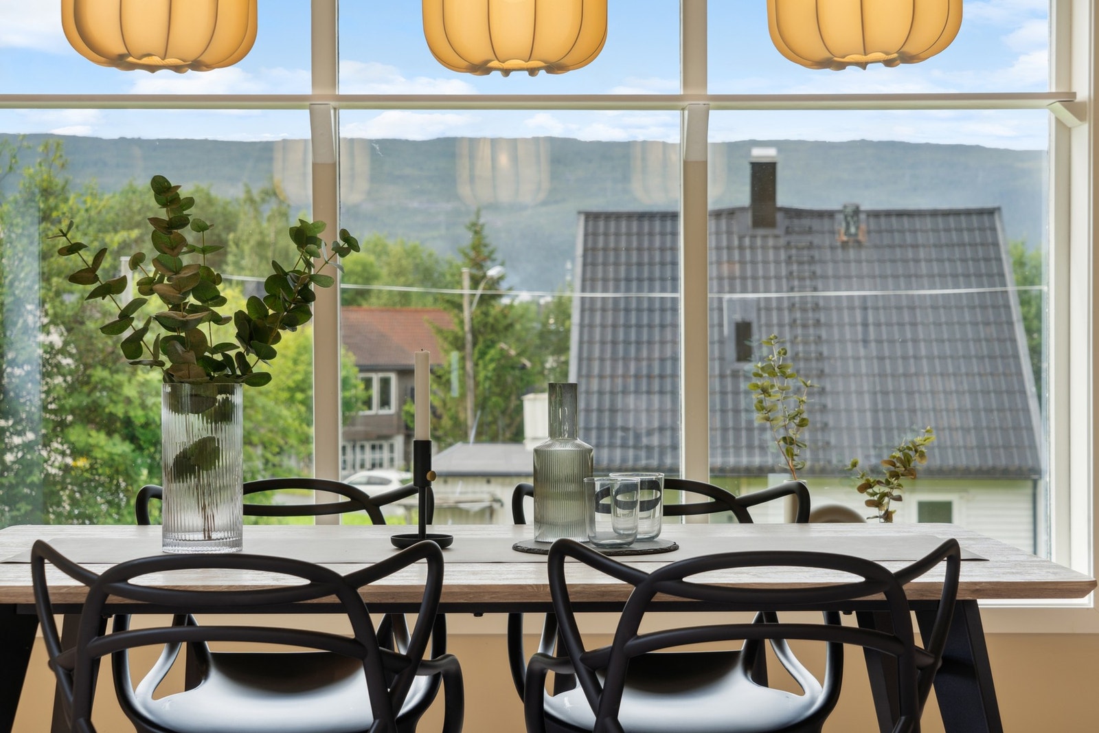 Flere nye vinduer i huset Galleribilde