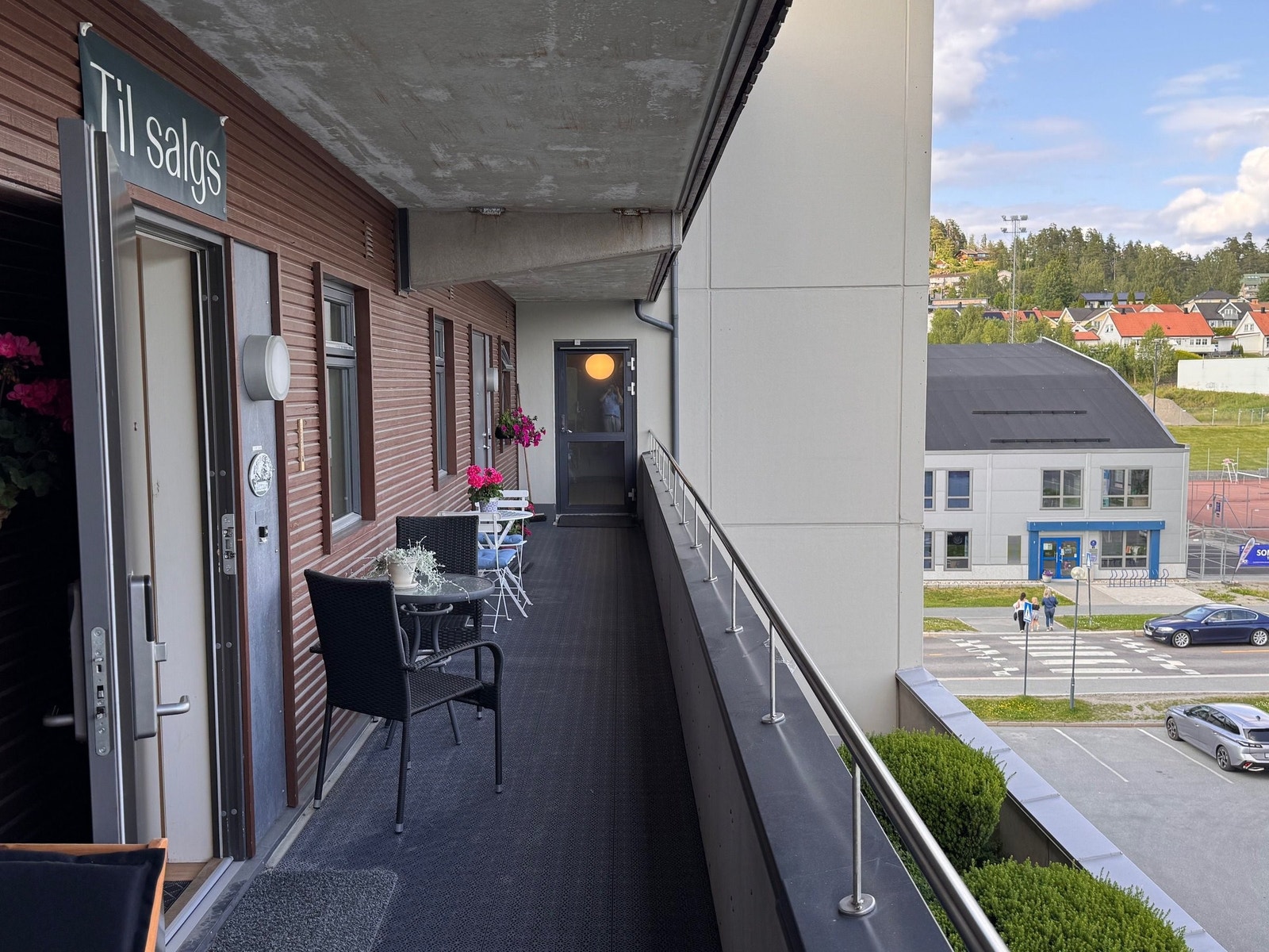 Svalgangen er et fint sted å ta formiddagskaffen! Galleribilde
