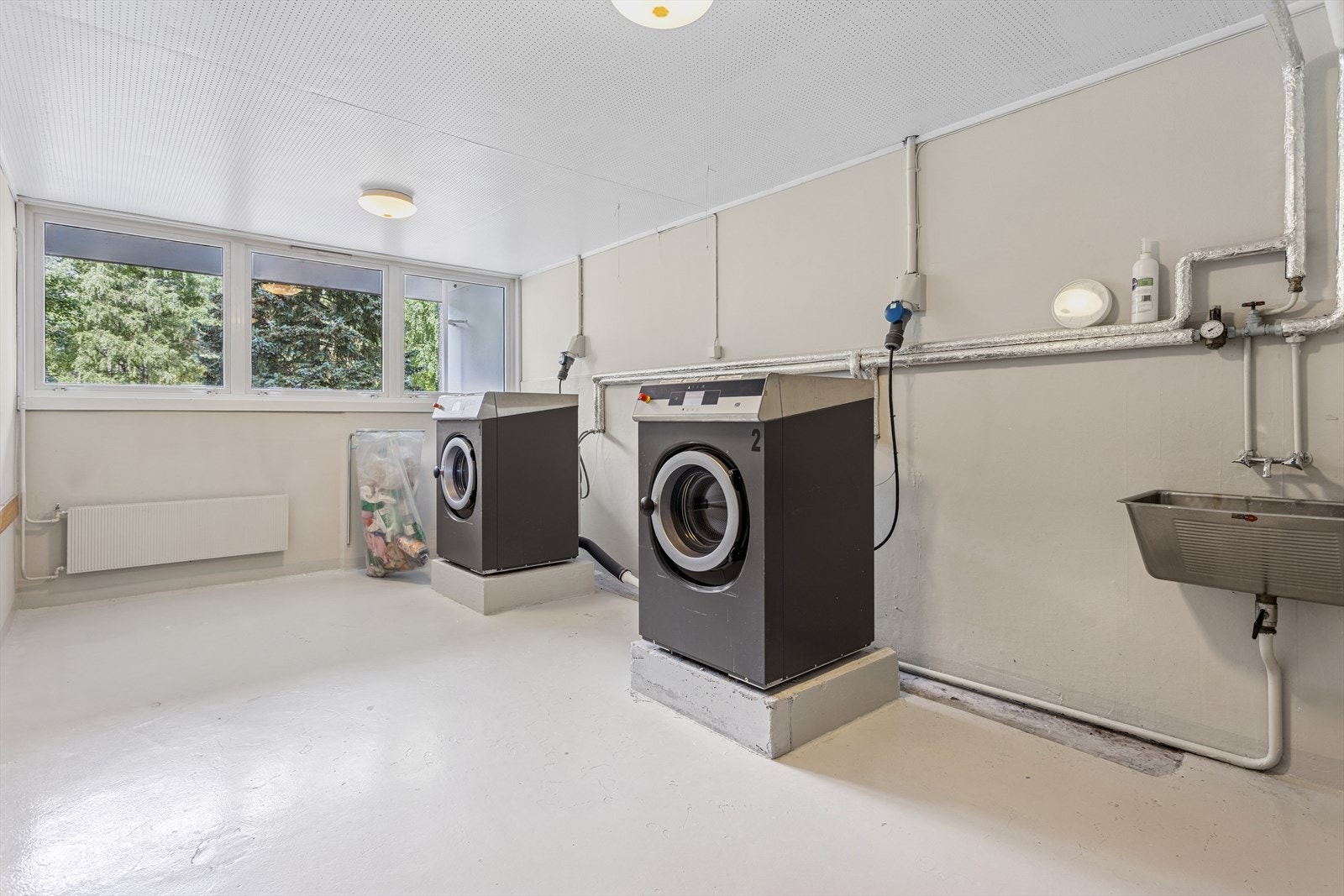 Fellesvaskeri i blokken Galleribilde