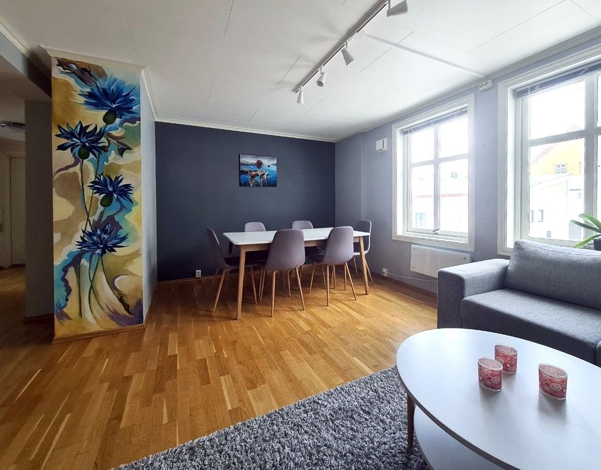 Leiligheten er praktisk innredet og arealet godt utnyttet. Galleribilde