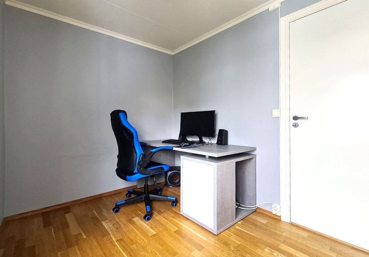 Rommet er benyttet i dag til hjemmekontor. Galleribilde
