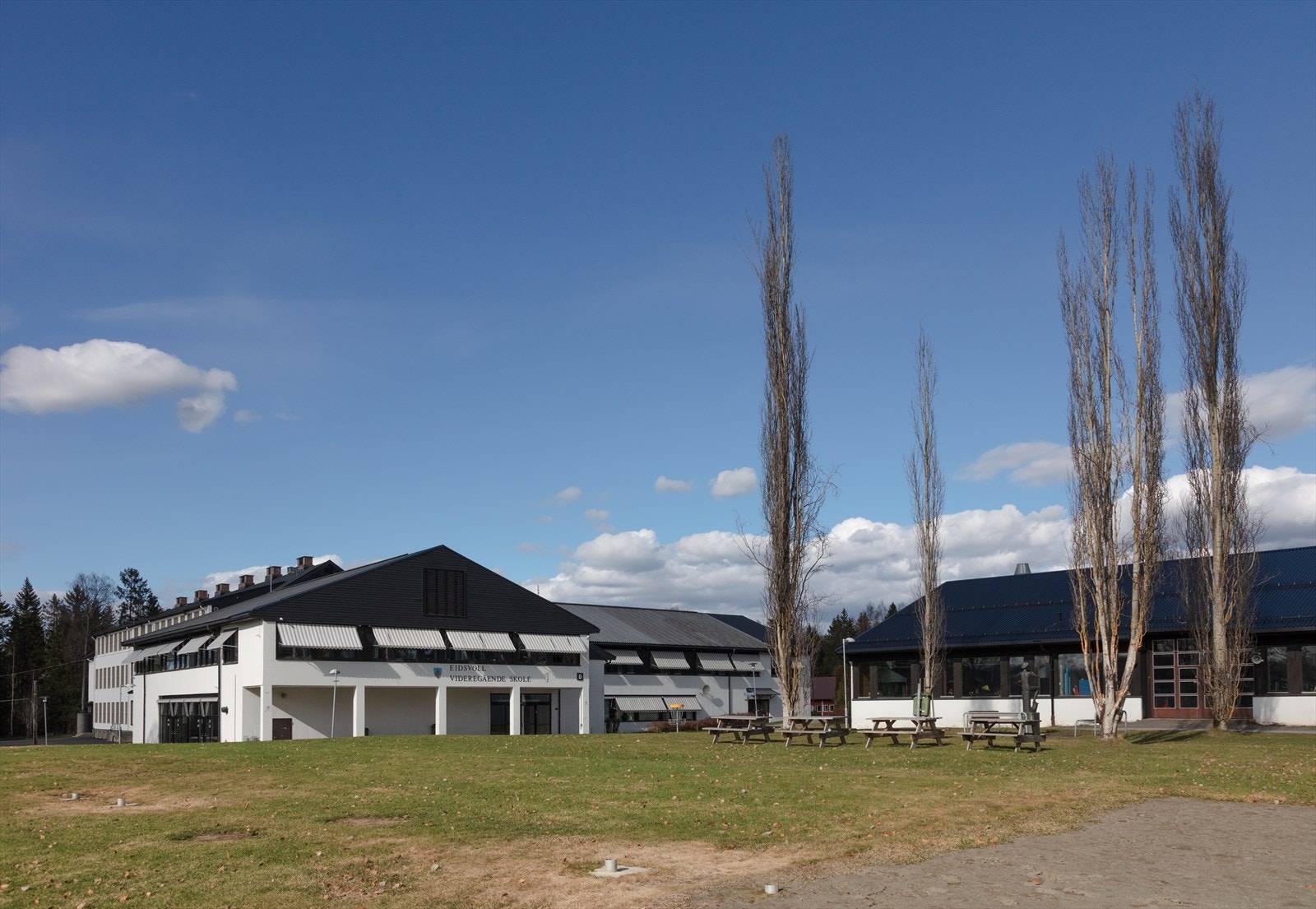 Kort vei til skoler i alle trinn i Eidsvoll sentrum / Sundet. Galleribilde