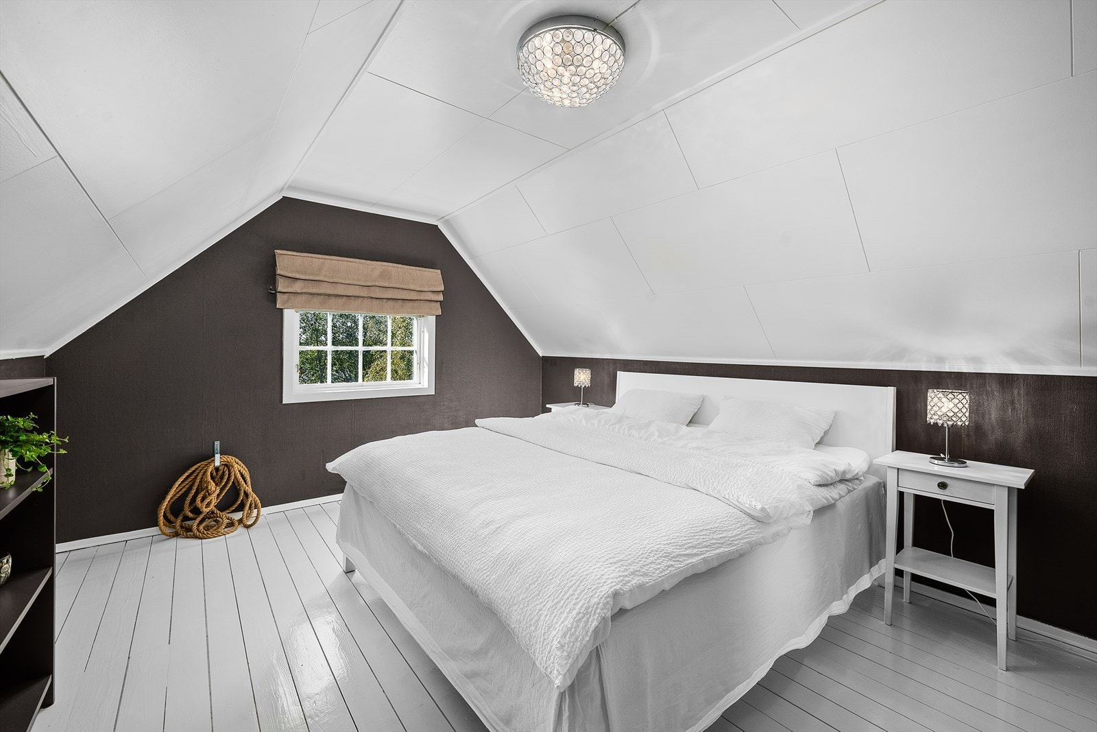 Innredet rom loftsetasje Galleribilde