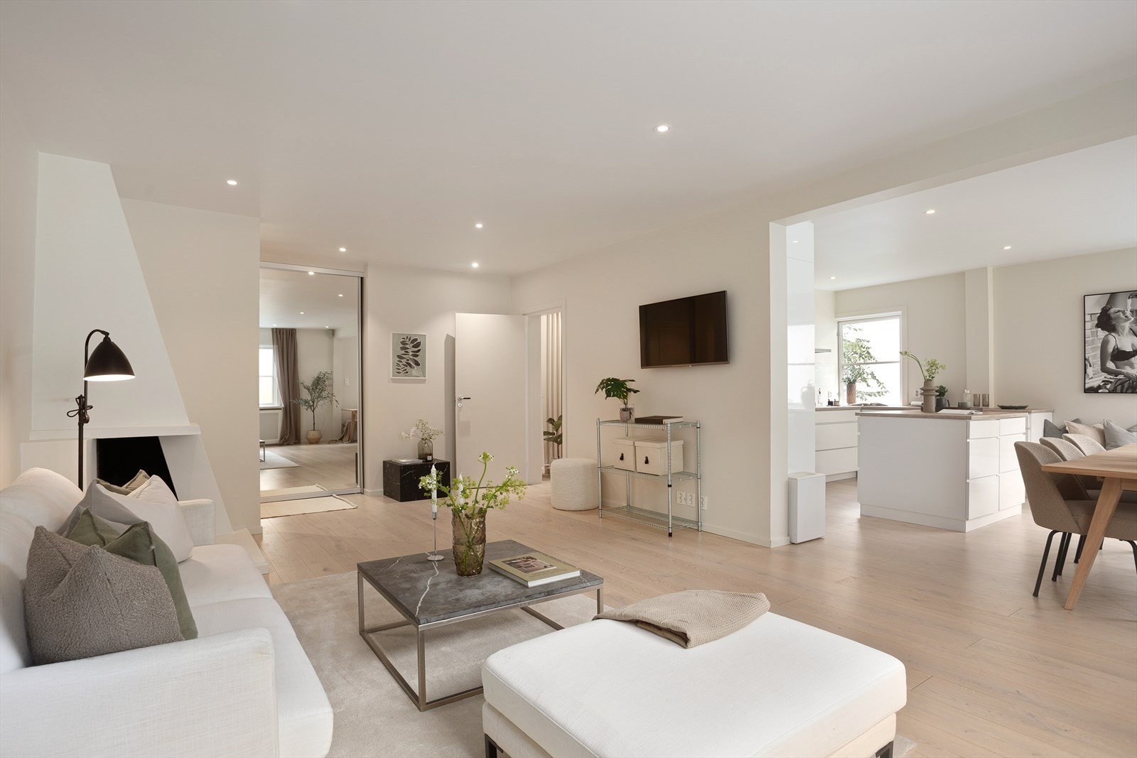 Velkommen til Drammensveien 52B, presentert av Susanna Hjelset ved Nordvik Bygdøy Allè Galleribilde