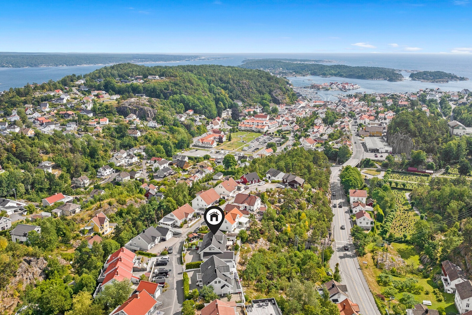 Her får du en fin og rolig beliggenhet i blindgate, men nærhet til alt du trenger i en travel hverdag. Galleribilde