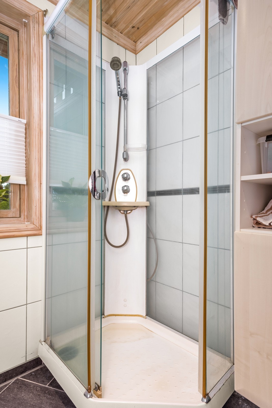 Bad 1. etasje Galleribilde